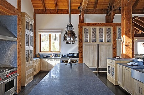 Montana Residence by D'apostrophe Design
