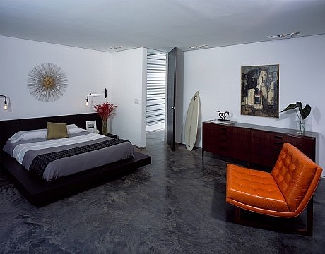 Warm Modern Home by Kenneth Brown Design