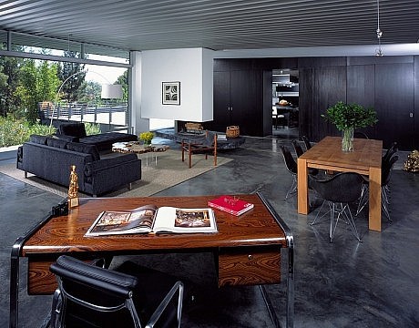 Warm Modern Home by Kenneth Brown Design