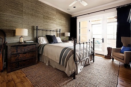 Classy Hill Country Residence by Jauregui Architecture