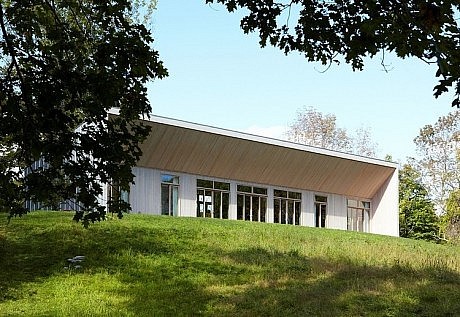 Confluence House by Incorporated
