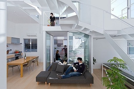 House in Chayagasaka by Tetsuo Kondo Architects