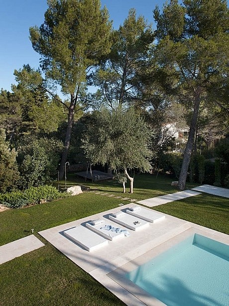 Bauza Residence by Miquel Lacomba
