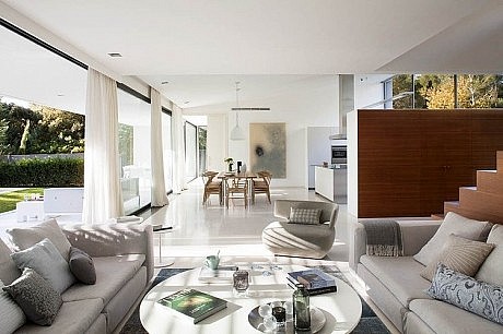 Bauza Residence by Miquel Lacomba