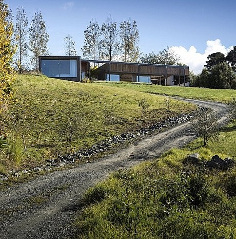 Brick Bay House by Glamuzina Paterson Architects