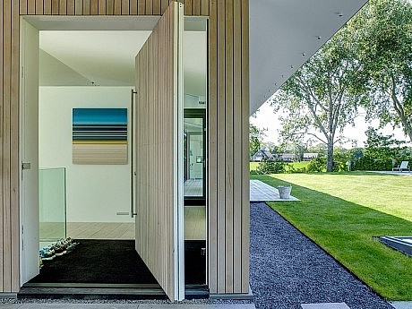 House L by Grosfeld van der Velde Architecten
