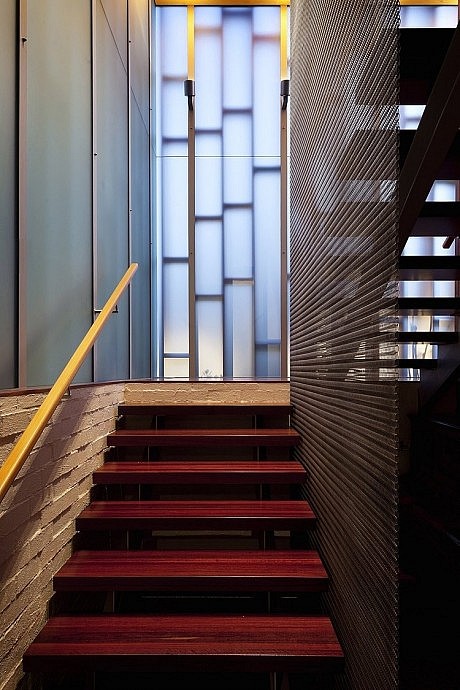 Brown Vujcich House by Bossley Architects