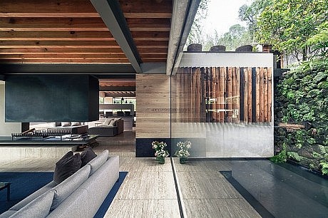 House by the Lake by CHK Arquitectura
