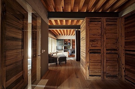 House by the Lake by CHK Arquitectura