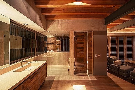 House by the Lake by CHK Arquitectura