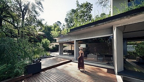 House by the Lake by CHK Arquitectura