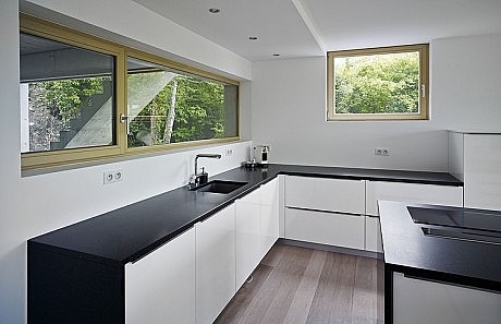Maison L by Loïc Picquet Architecte