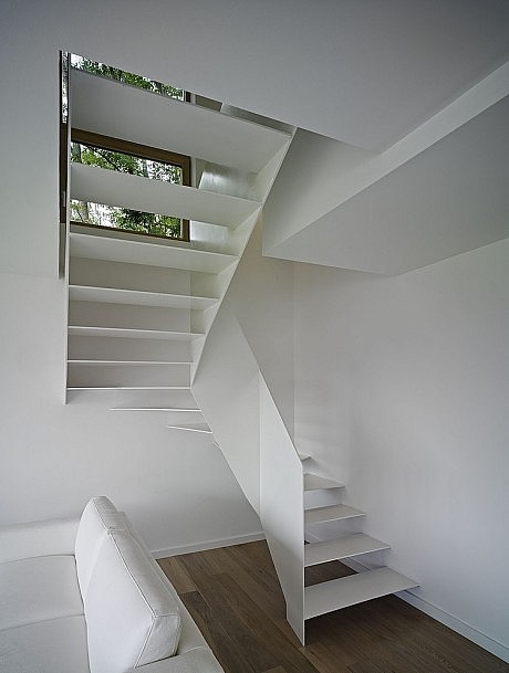 Maison L by Loïc Picquet Architecte