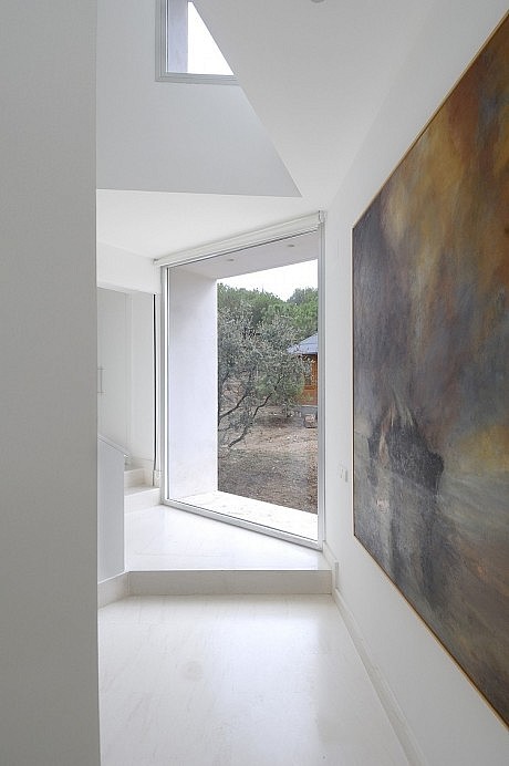 Valdemorillo House by Otto Medem Arquitectura