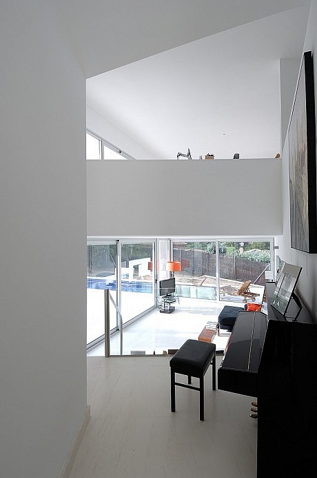 Valdemorillo House by Otto Medem Arquitectura