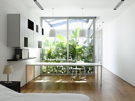 Jln Angin Laut by HYLA Architects