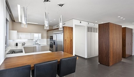Urban Apartment by Michal Schein - 3
