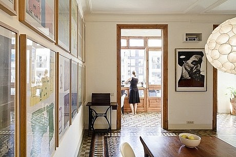 Apartment Refurbishment by Anna & Eugeni Bach
