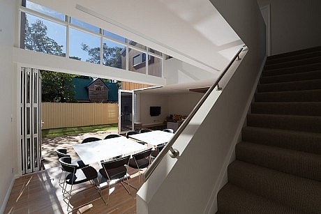 Cooks Hill Residence by Bourne Blue Architecture