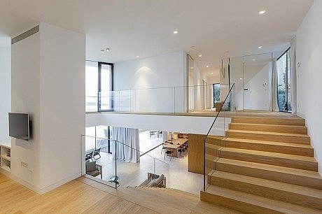 V2 House by 3LHD Architects