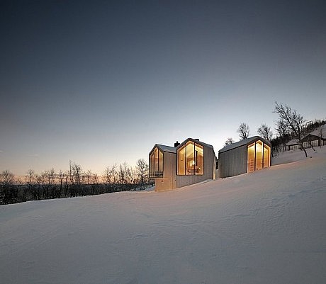 Split View Mountain Lodge by Reiulf Ramstad Arkitekter