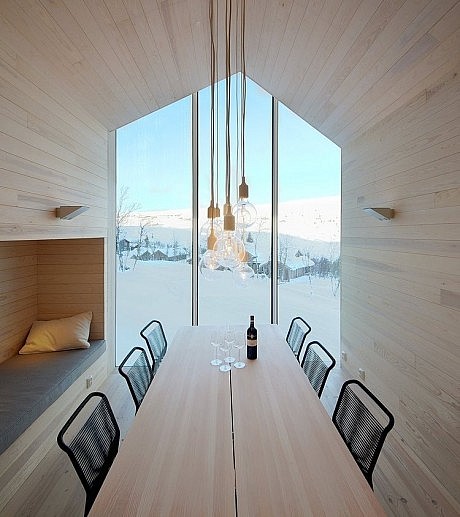 Split View Mountain Lodge by Reiulf Ramstad Arkitekter