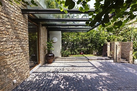 Merryn Road House by Aamer Architects