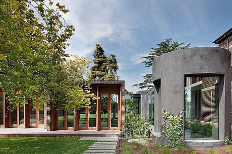 House on Wellington Street by Robert Mills Architects