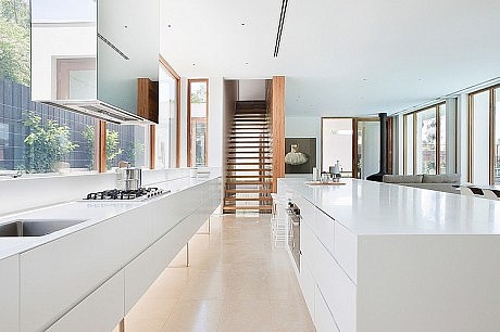 House on Wellington Street by Robert Mills Architects