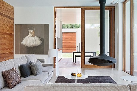 House on Wellington Street by Robert Mills Architects