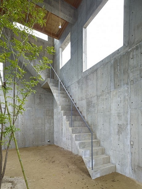 House in Yagi by Suppose Design Office