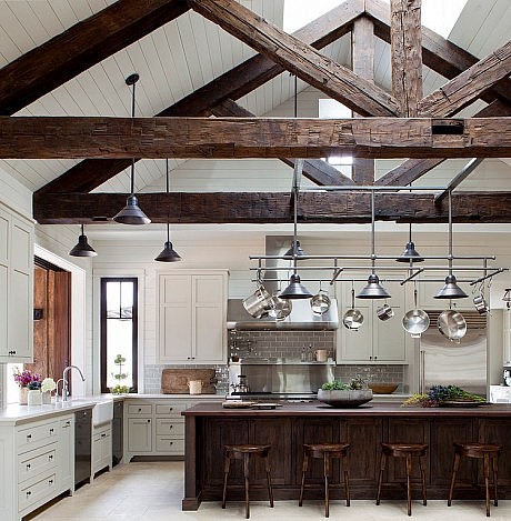 Frio Family Retreat by Dalgleish Construction Company