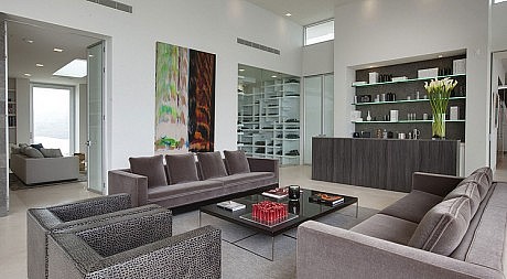House in Beverly Hills by McClean Design