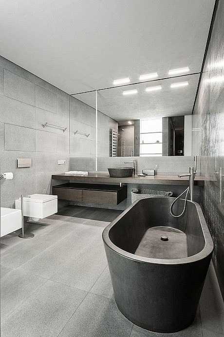 Moscow Apartment by Mezhevova Dean