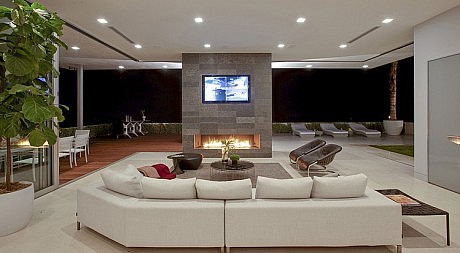House in Beverly Hills by McClean Design