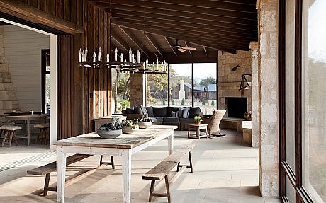 Frio Family Retreat by Dalgleish Construction Company