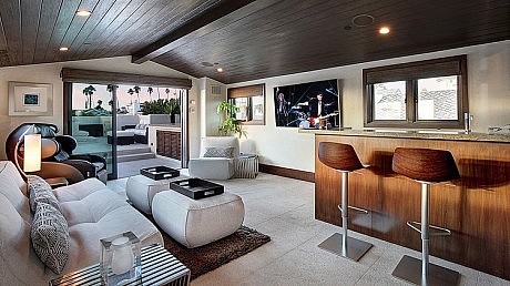 Chaisson Home by Cantoni Irvine