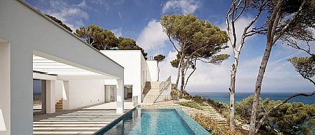 Costa Brava Residence by Garcés - De Seta - Bonet