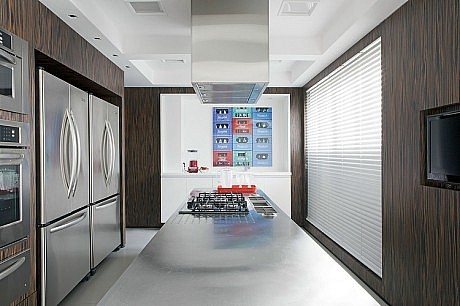 ZA House by Studio Guilherme Torres