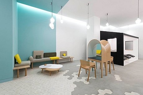 Le Coiffeur by Margaux Keller and Bertrand Guillon