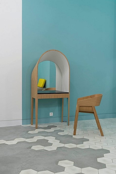 Le Coiffeur by Margaux Keller and Bertrand Guillon