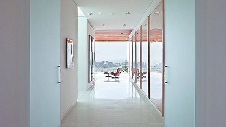 Trousdale Residence by Studio William Hefner