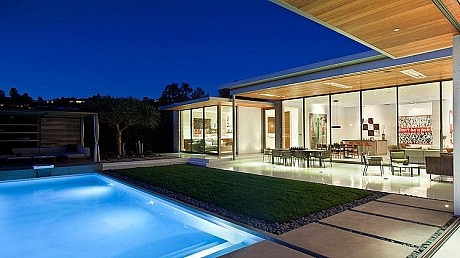 Trousdale Residence by Studio William Hefner