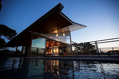 Edge House by Steele Associates