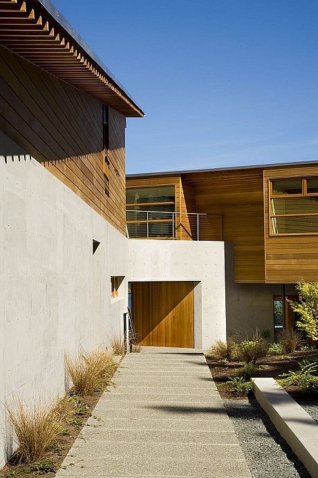 Cedar Park House by Peter Cohan