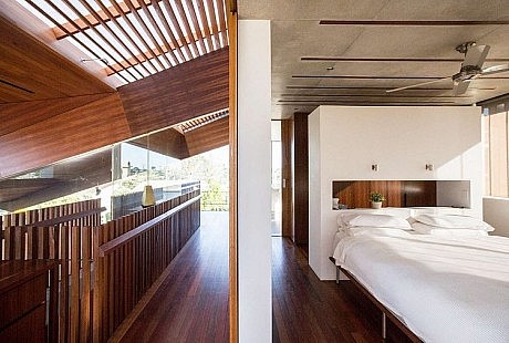 Edge House by Steele Associates
