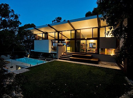 Mayfair Street House by Klopper & Davis Architects