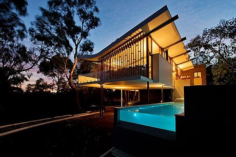 Mayfair Street House by Klopper & Davis Architects