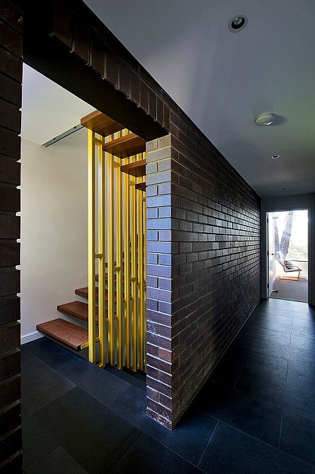 Mayfair Street House by Klopper & Davis Architects