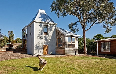 A House for Hermes by Andrew Simpson Architects